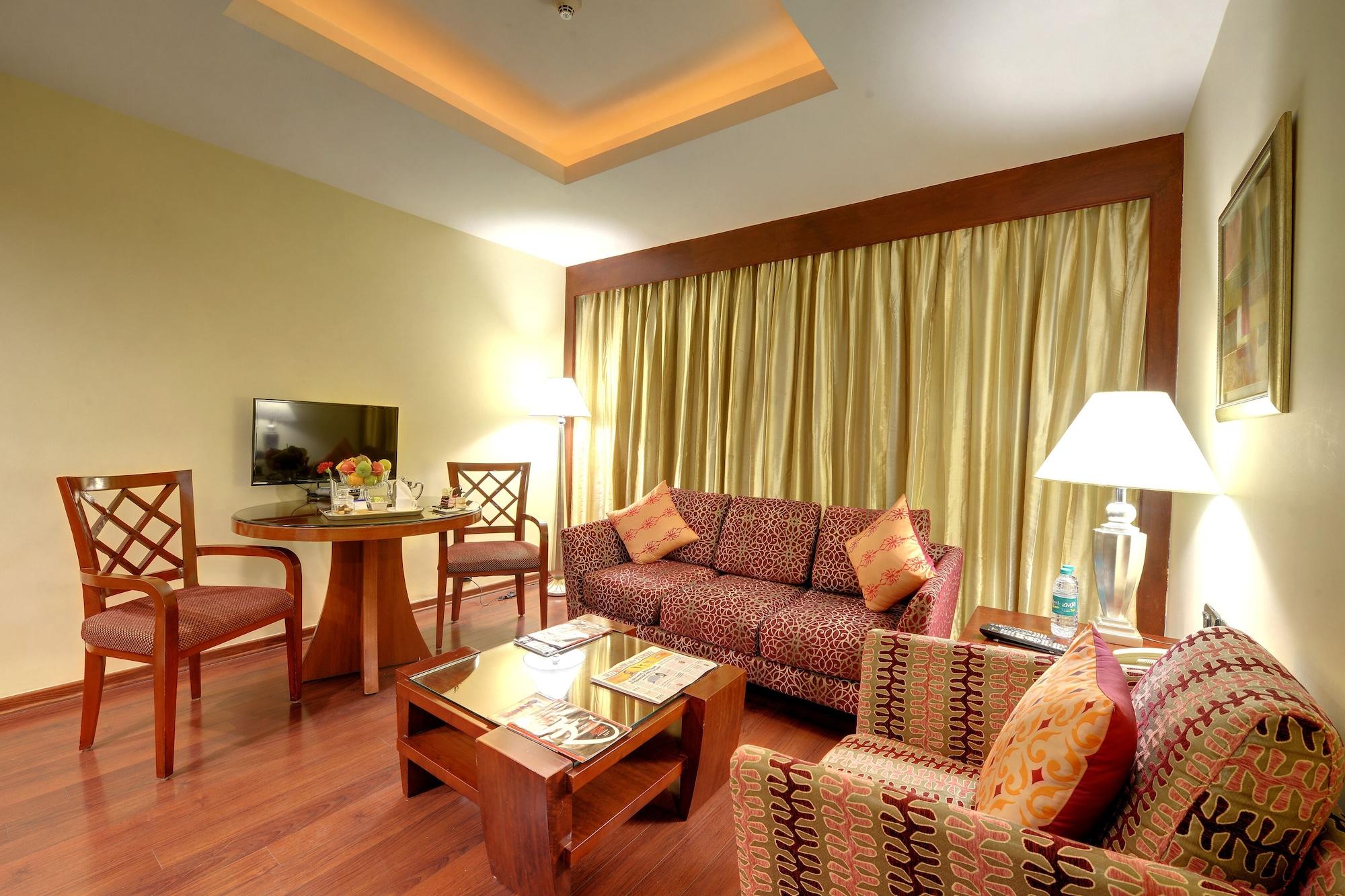 Fortune Select Jp Cosmos, Bengaluru - Member Itc Hotels' Group Buitenkant foto