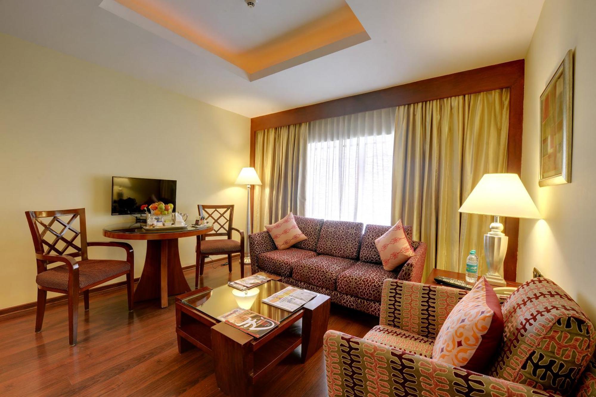 Fortune Select Jp Cosmos, Bengaluru - Member Itc Hotels' Group Buitenkant foto