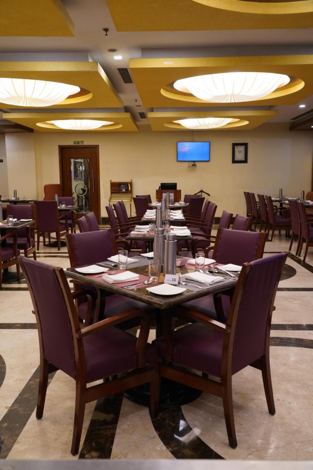 Fortune Select Jp Cosmos, Bengaluru - Member Itc Hotels' Group Buitenkant foto