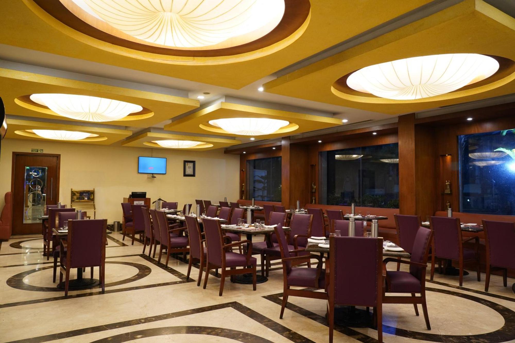 Fortune Select Jp Cosmos, Bengaluru - Member Itc Hotels' Group Buitenkant foto