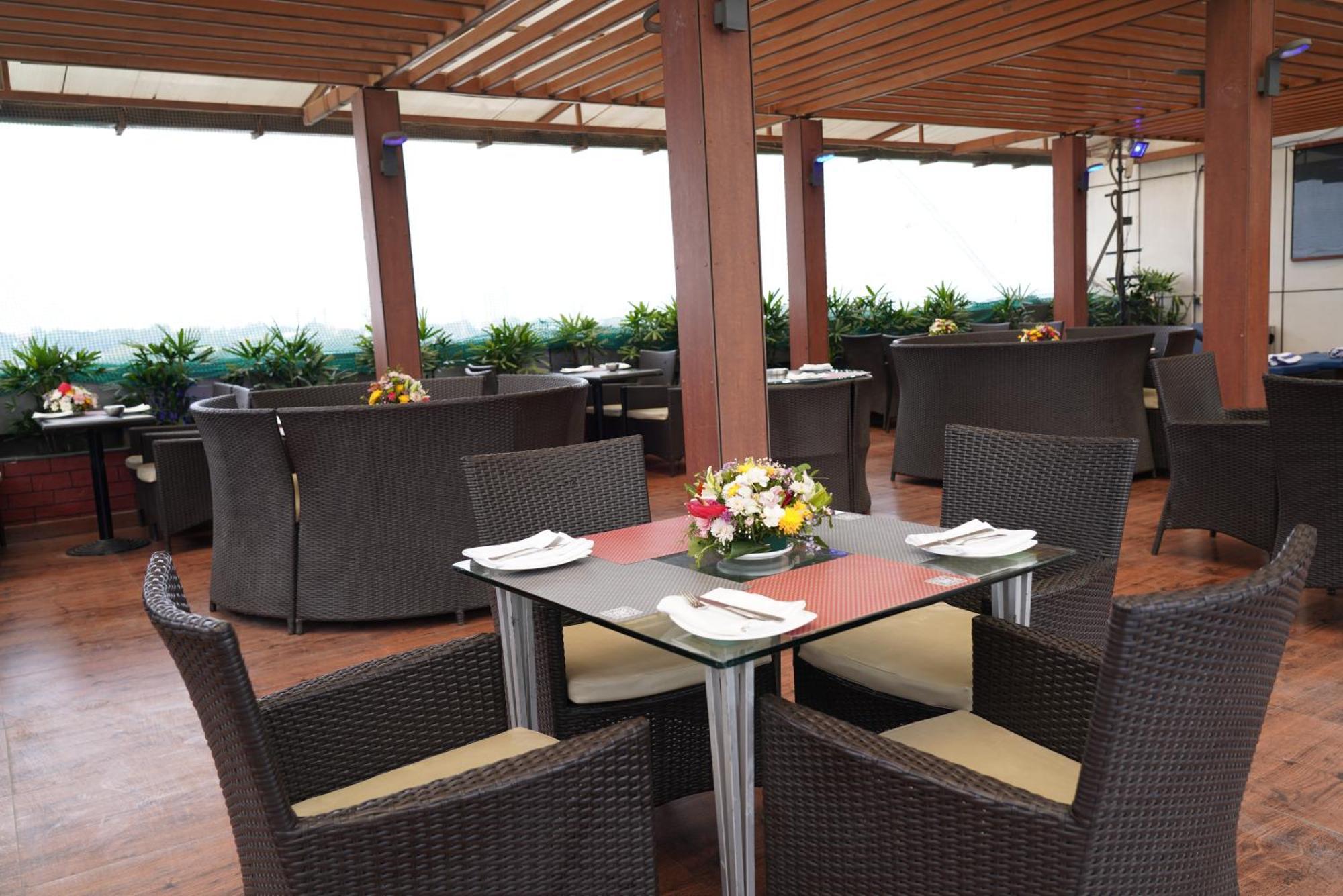 Fortune Select Jp Cosmos, Bengaluru - Member Itc Hotels' Group Buitenkant foto
