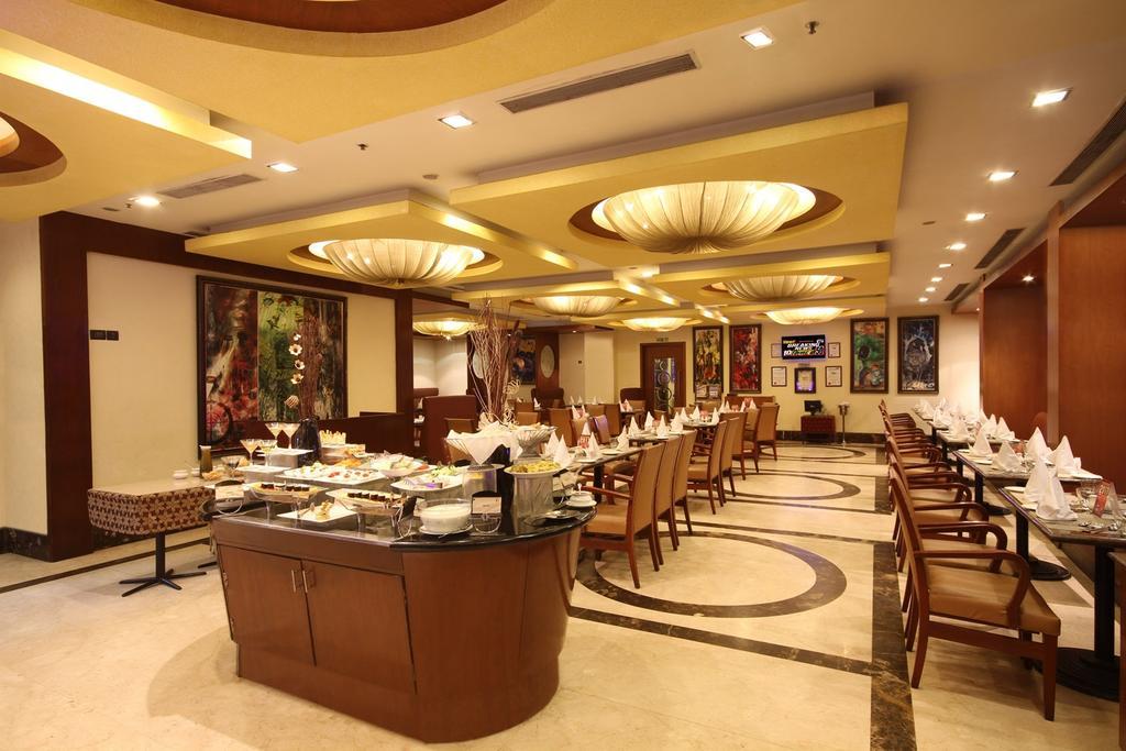 Fortune Select Jp Cosmos, Bengaluru - Member Itc Hotels' Group Buitenkant foto