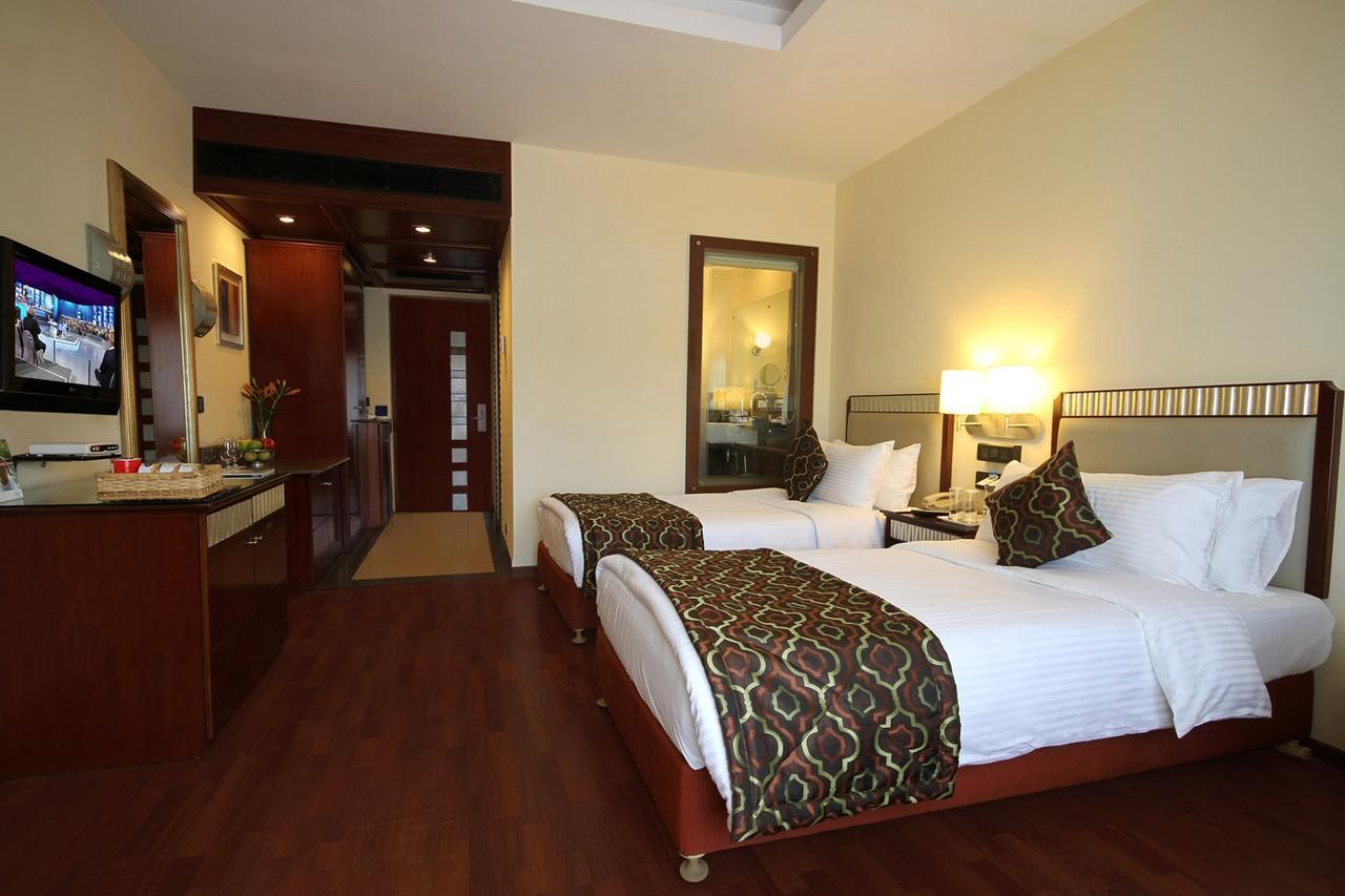 Fortune Select Jp Cosmos, Bengaluru - Member Itc Hotels' Group Buitenkant foto